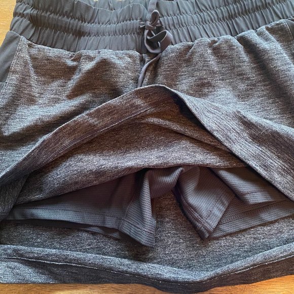 Women's Athleta Skirt w/ pockets and shorts - Picture 4 of 5